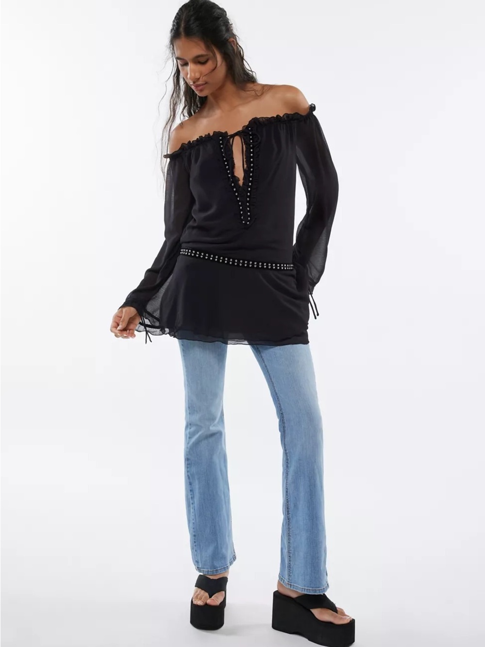 Urban Outfitters Silence + Noise Roxanne Off-The-Shoulder Drop Waist Mini Dress